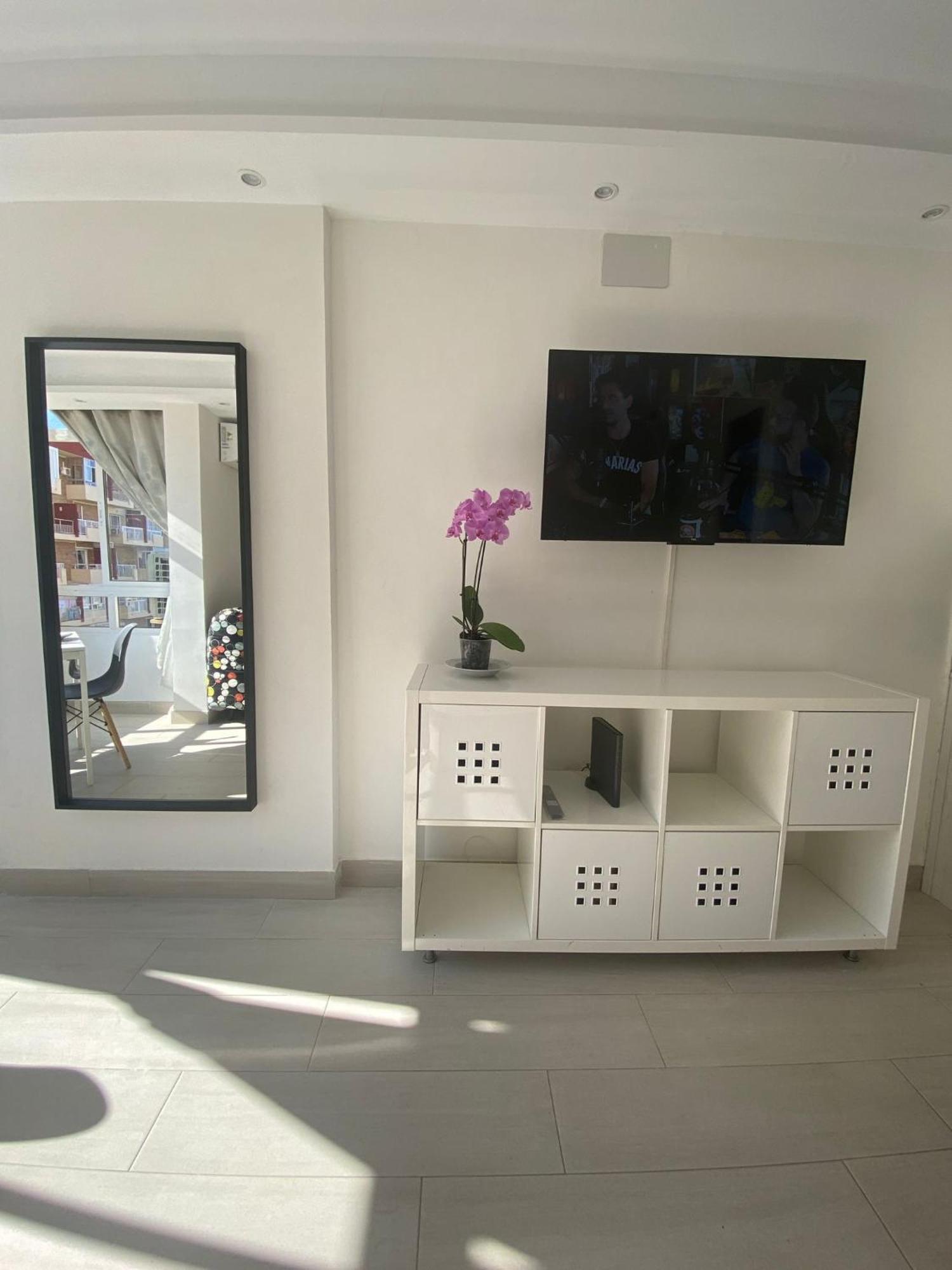 Loft Moderno - Vistas Mar Y Montana - Piscinas Leilighet Benalmádena Eksteriør bilde