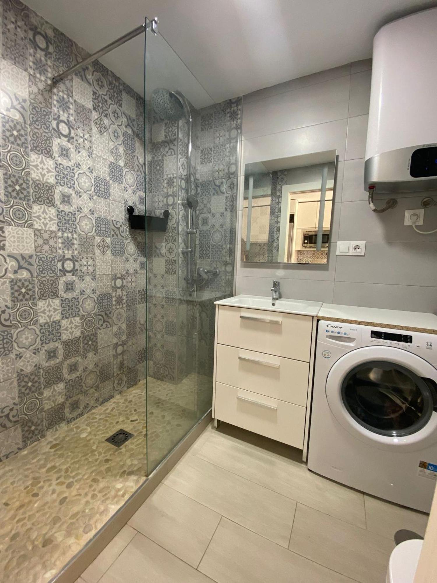 Loft Moderno - Vistas Mar Y Montana - Piscinas Leilighet Benalmádena Eksteriør bilde
